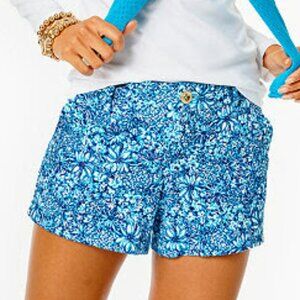 Like New Lilly Pulitzer 5" Callahan Knit Short Cumulus Blue Blooming Together